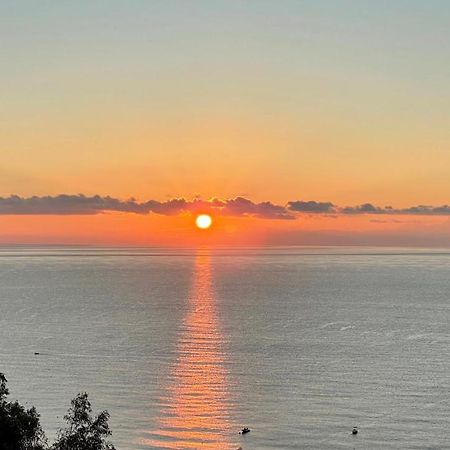 Baia Aurora Villa Letojanni Kültér fotó