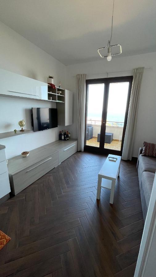 Baia Aurora Villa Letojanni Kültér fotó