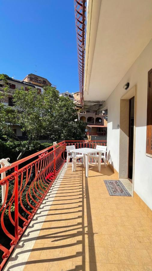 Baia Aurora Villa Letojanni Kültér fotó