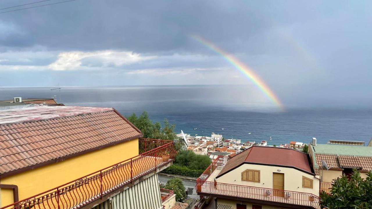Baia Aurora Villa Letojanni Kültér fotó