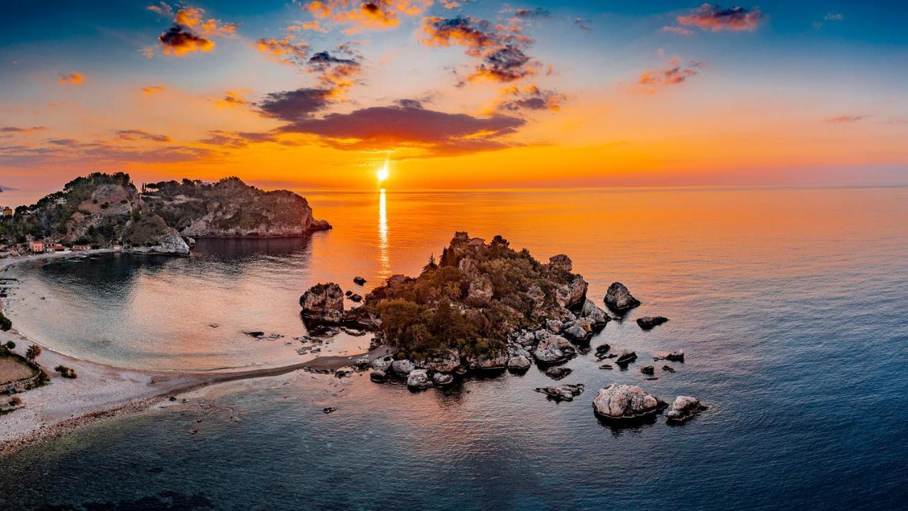Baia Aurora Villa Letojanni Kültér fotó