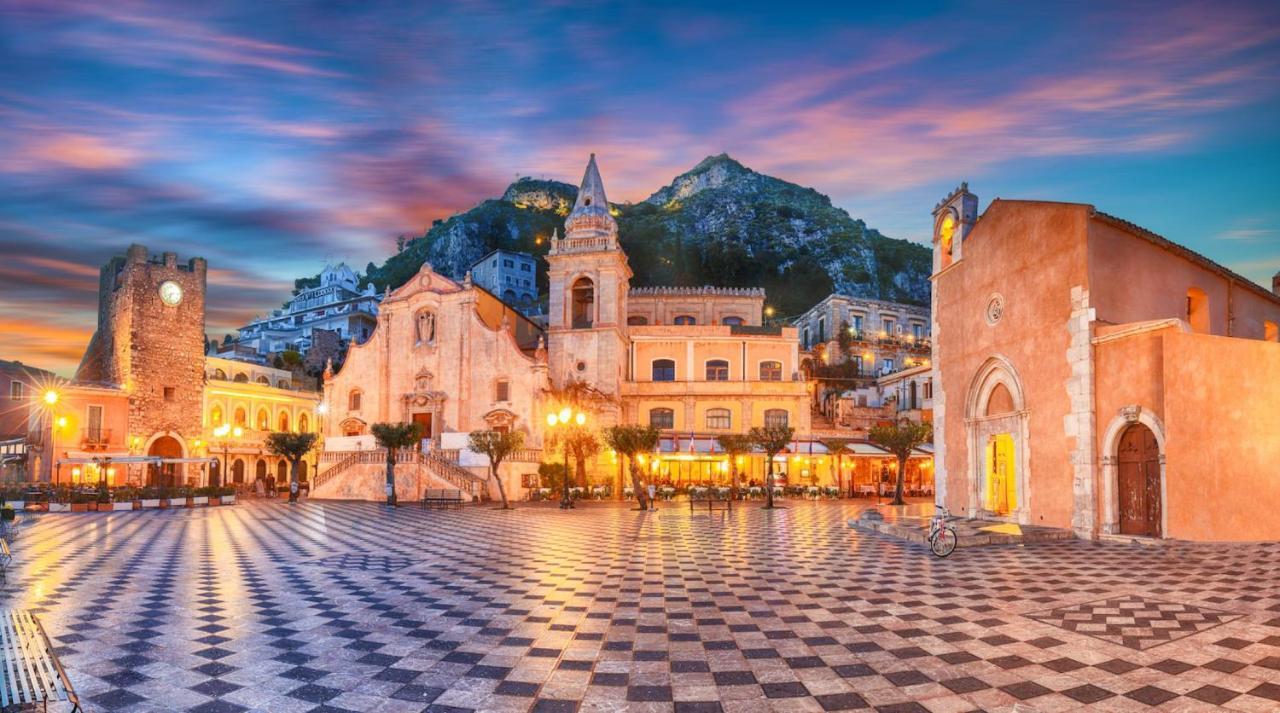 Baia Aurora Villa Letojanni Kültér fotó