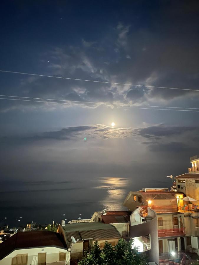 Baia Aurora Villa Letojanni Kültér fotó